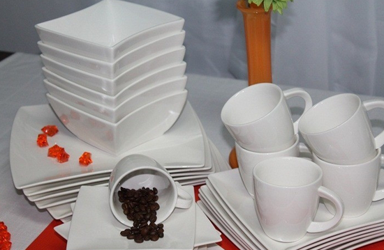 Porcelana Serwis obiadowy dla 6 osób DUO White 18 EL.